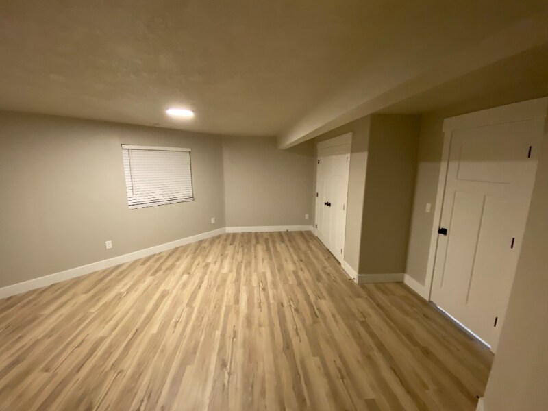 Building Photo - 2265 S Linda Wy