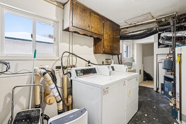 Building Photo - 17256 Kenyon St NE