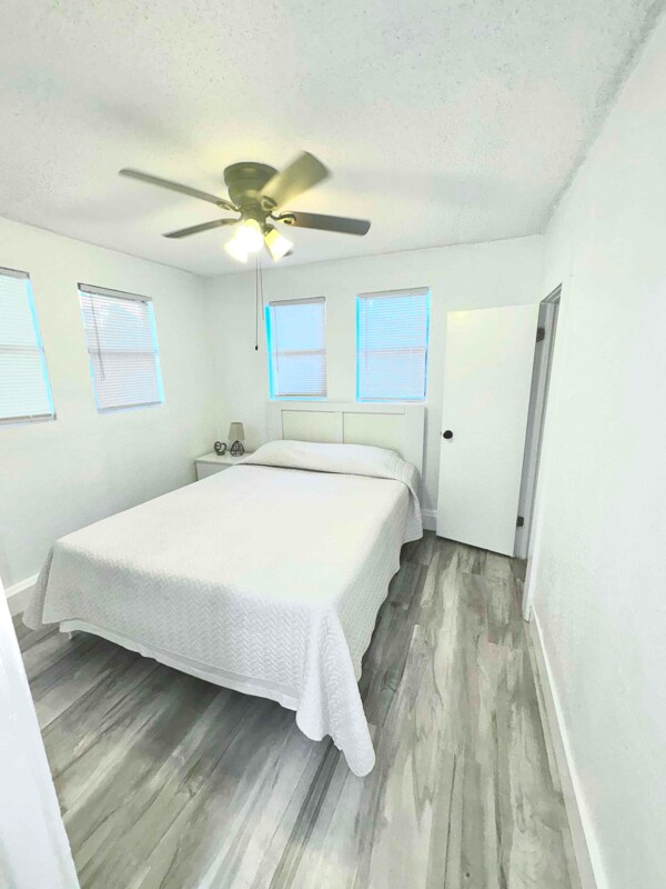 Building Photo - 1211 E 18th Ave