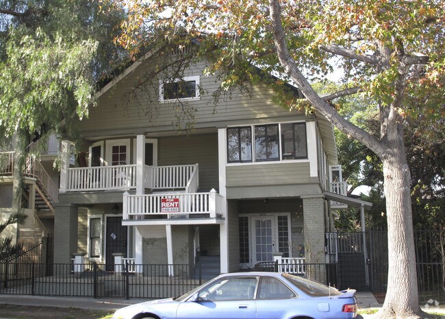 Primary Photo - 841 Olive Ave