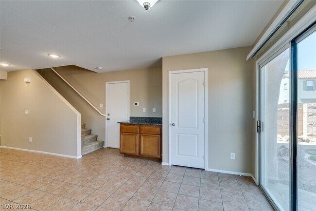 Building Photo - 1155 Paradise Garden Dr