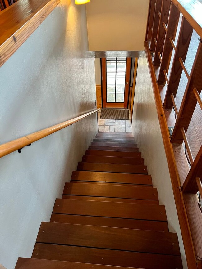 Building Photo - Cozy 3-Bed 2-Bath Cabin-Style Home Nestled...