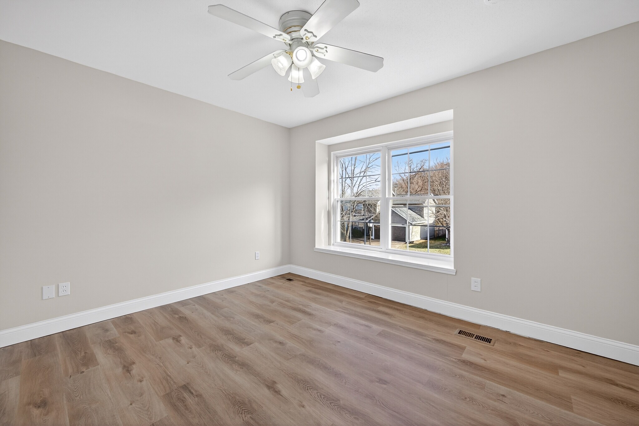 Building Photo - 1447 Pepperdine Ct