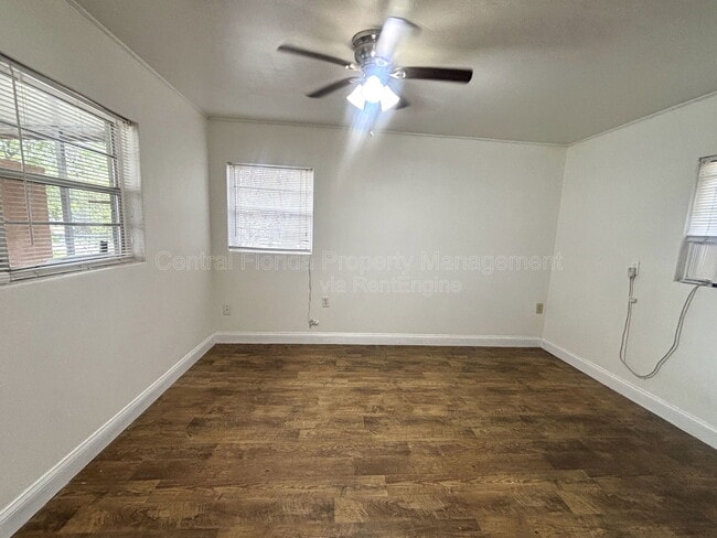 Building Photo - 1212 Jamajo Blvd