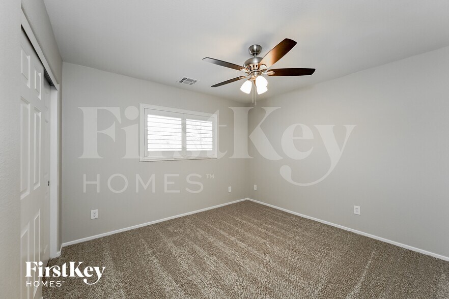 Building Photo - 8302 Time Machine Ave