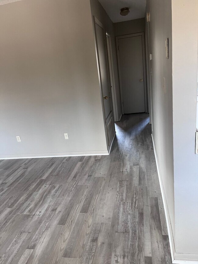 Building Photo - Monthly Paid Rent