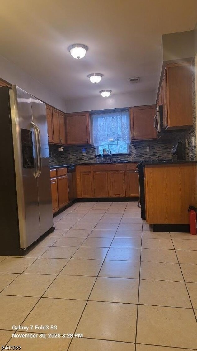 Building Photo - 306 1st St