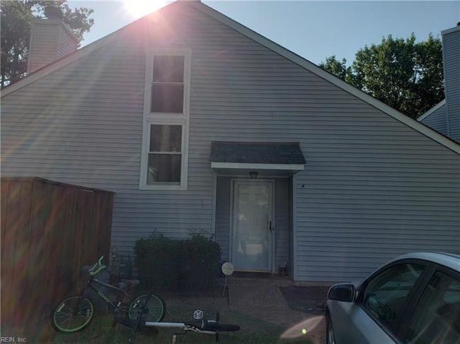 Building Photo - 4 Madison Chase