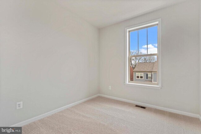 Building Photo - 1725 Evansberry Dr