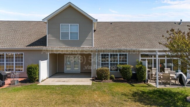 Building Photo - 264 Viareggio Road