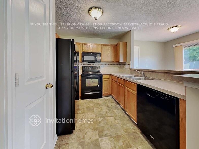 Building Photo - 10810 Azure Valley Pl