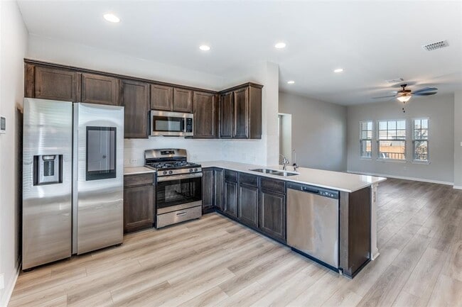 Building Photo - 221 Duck Creek Trail