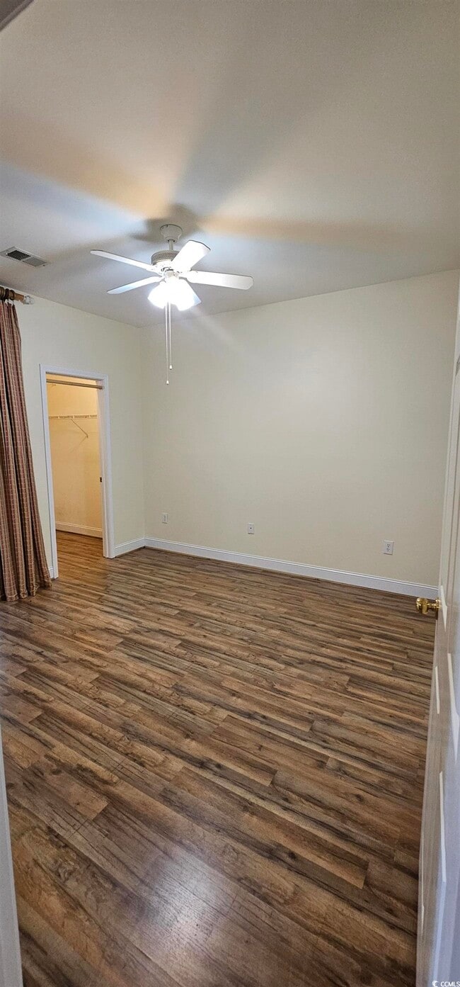 Building Photo - 1286 River Oaks Dr