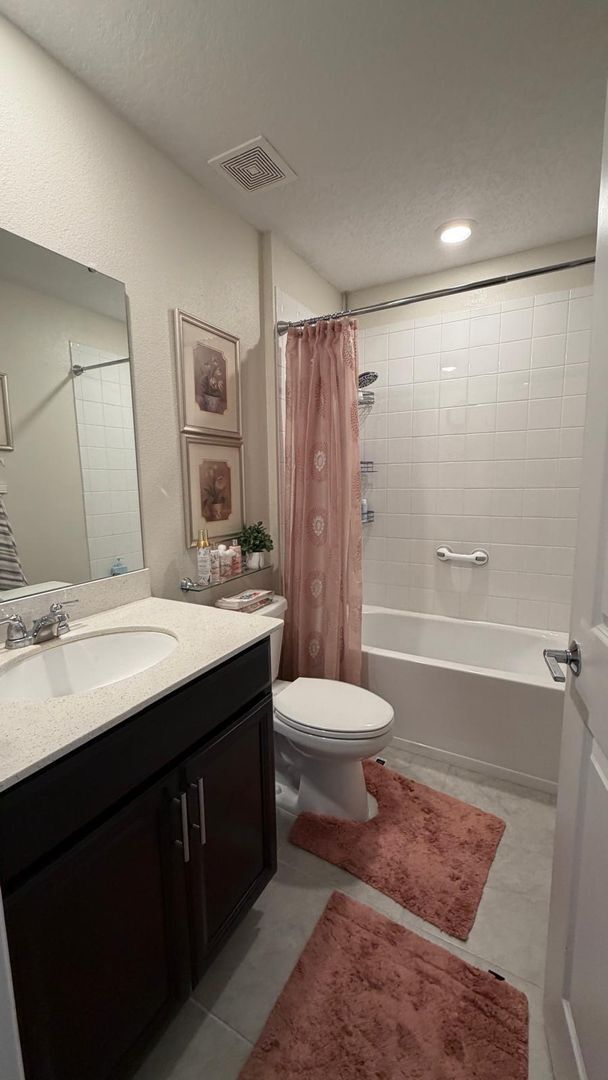 Building Photo - Beautiful 3 bed 2 bath Home - Unfurnished