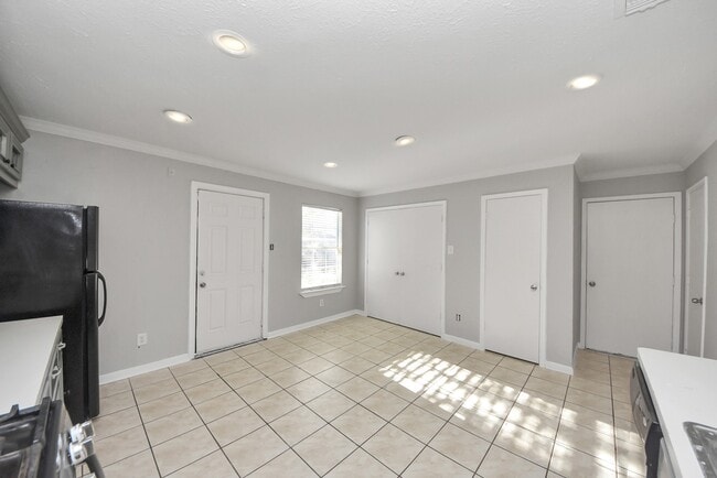 Building Photo - 19019 Remington Park Dr