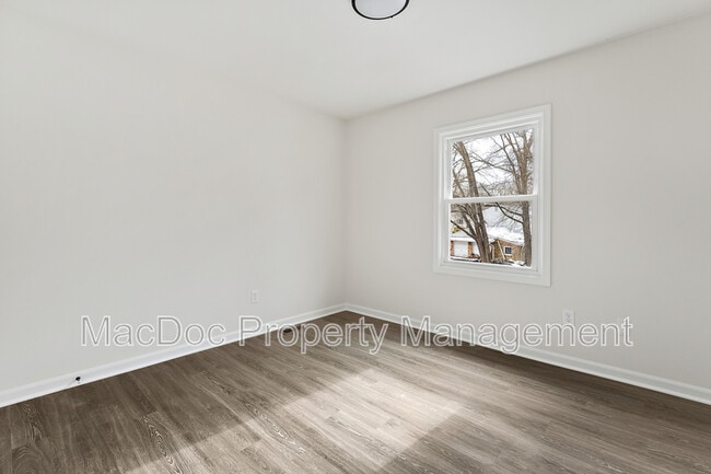 Building Photo - 38 Ocala Ln