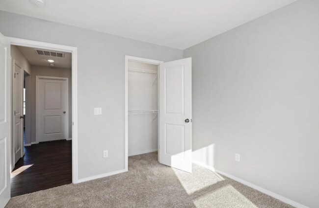Building Photo - Brand new 4 bedroom home in Monett, MO!
