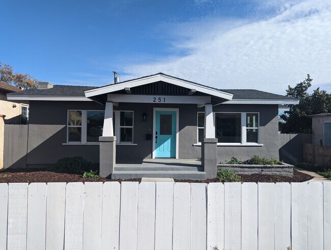 Building Photo - 251 S 36th St