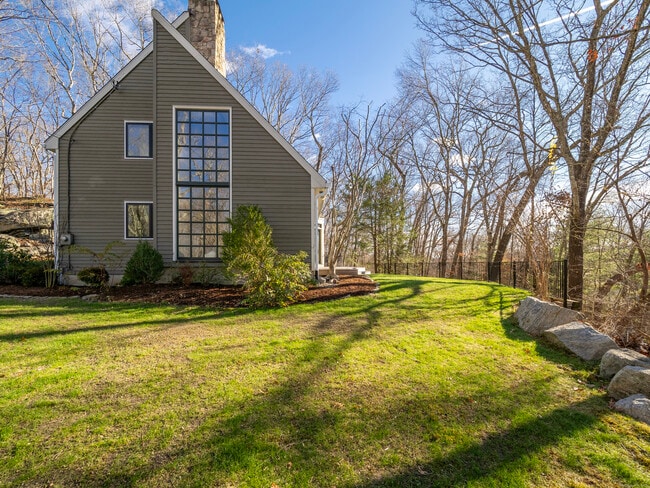 Building Photo - 21 Pent Rd