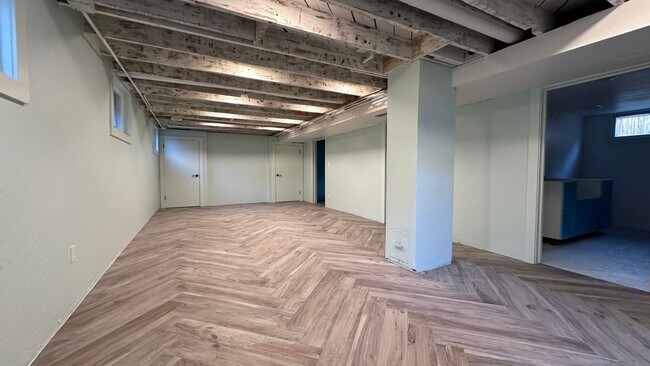 Building Photo - Great House Near Old Town In Fort Collins