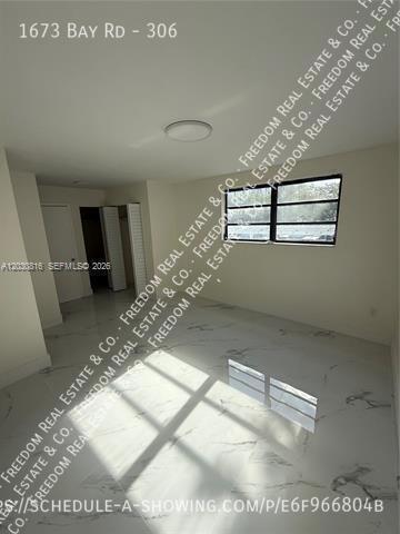 Building Photo - 1673 Bay Rd