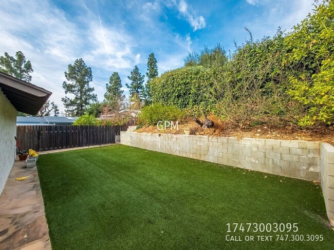 Building Photo - Dream Home in La Crescenta!