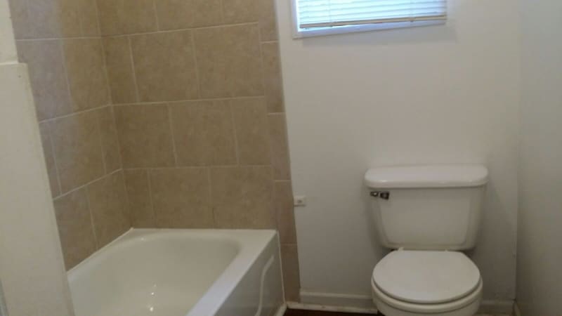 Building Photo - 420a Crout Rd