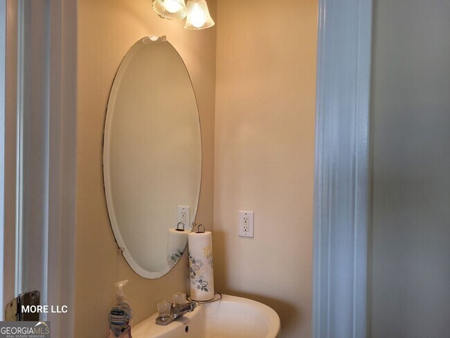 Building Photo - 6104 Camden Forrest Ct