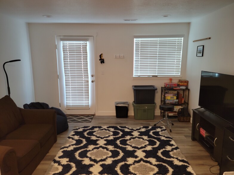 Basement main room with walkout - 3013 South Red Pine Drive