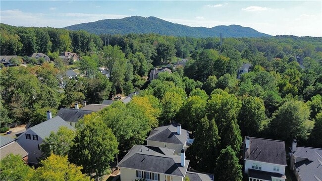Building Photo - 1454 Hedgewood Ln NW