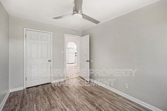 Building Photo - 629 Maple Dr