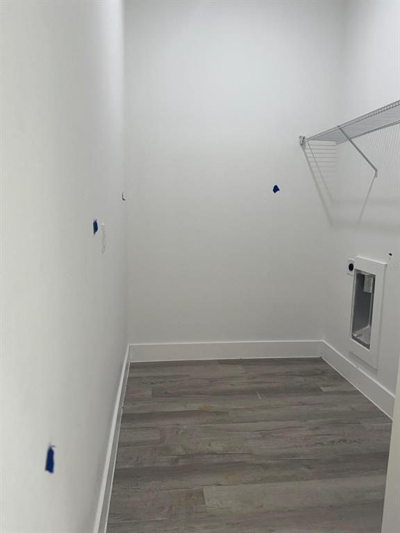 Building Photo - 9187-9189 N Travis Dr