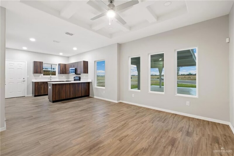 Building Photo - 3901 Walnut Ave