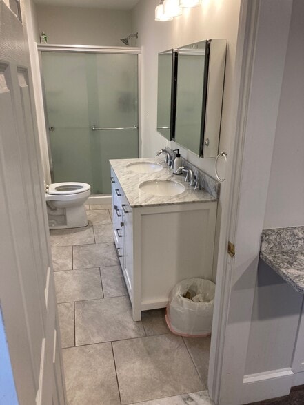 Building Photo - 629 Wood St