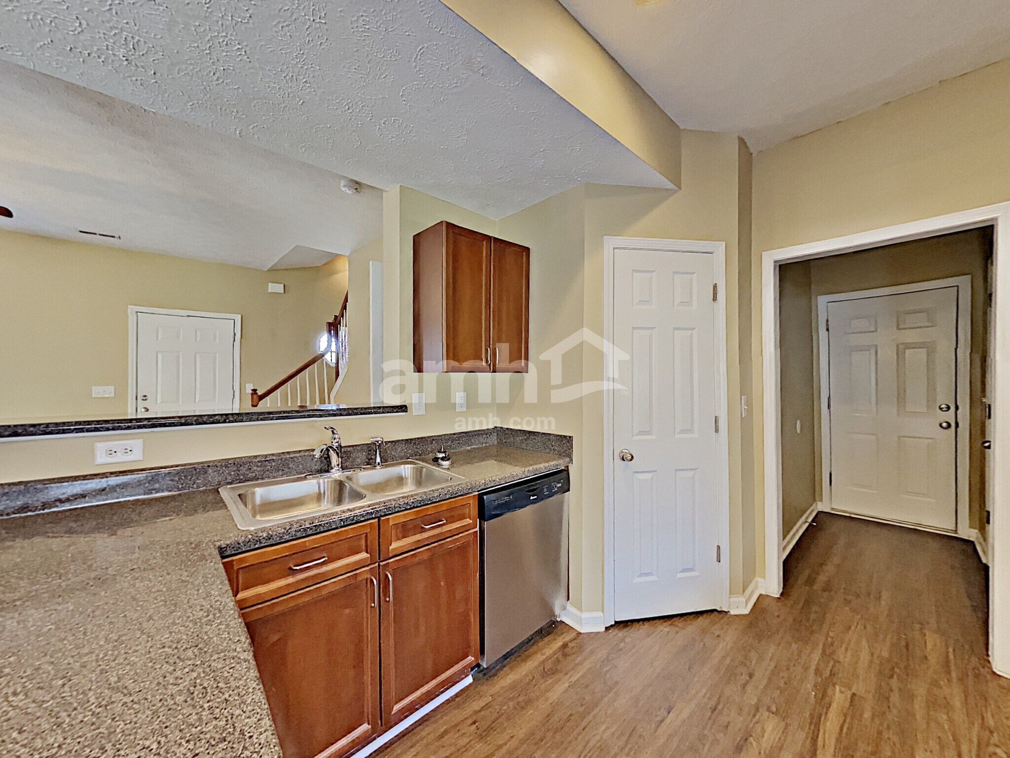 Building Photo - 1813 Baslia Ln