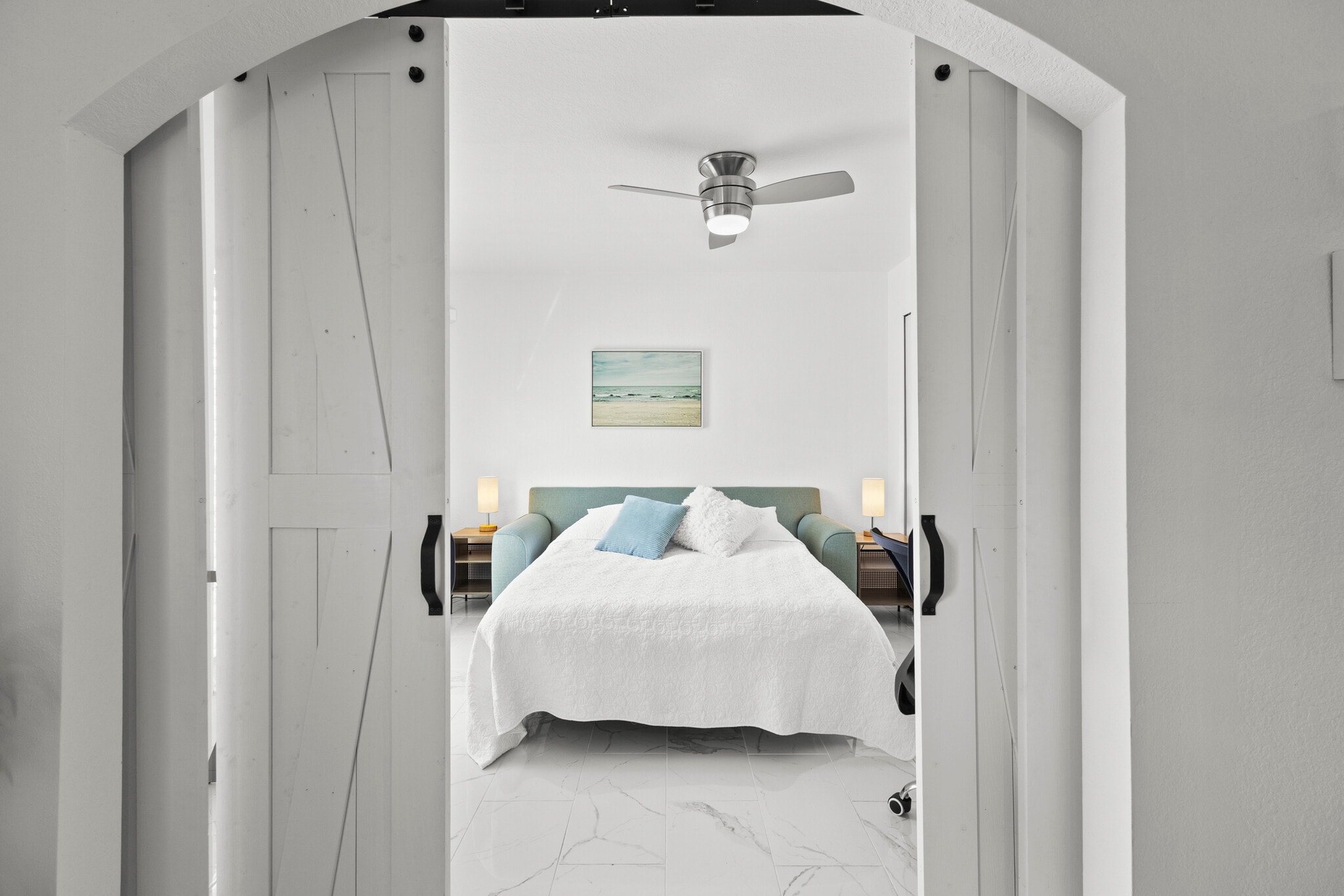 Building Photo - 3620 Candia Ave