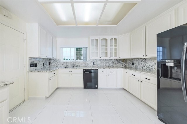 Building Photo - 2255 E Chevy Chase Dr