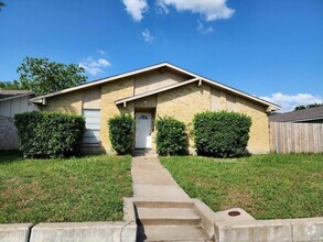 Building Photo - 6215 Cedar Ln