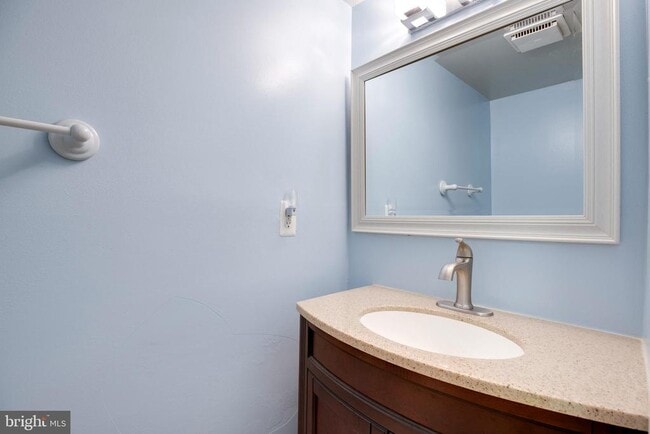 Building Photo - 10605 Summer Oak Ct