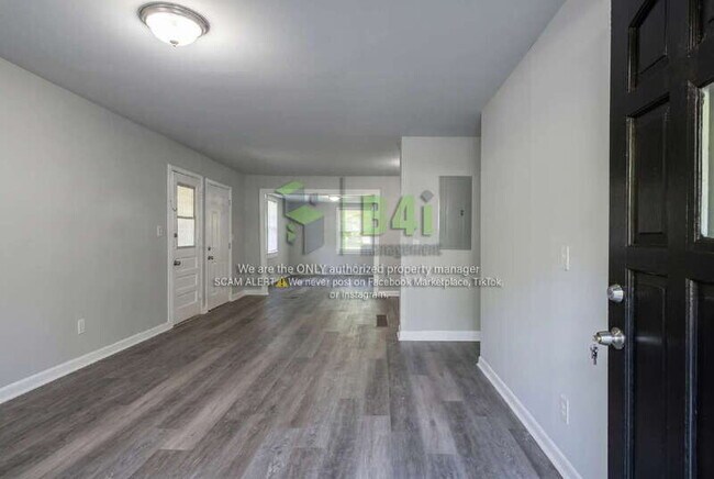 Building Photo - 451 Fairlock Ln NW
