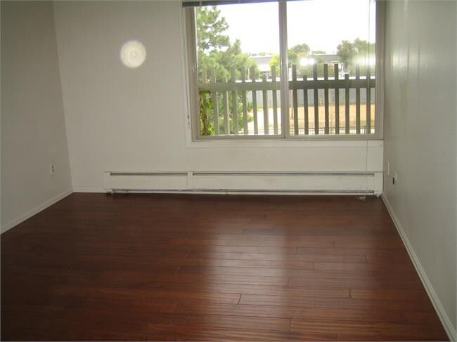 Building Photo - One bedroom condo for rent at Two Mile Creek