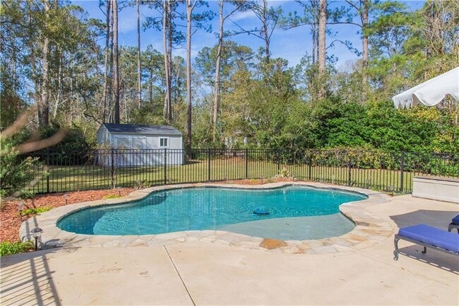 Building Photo - 118 Fox Run Dr