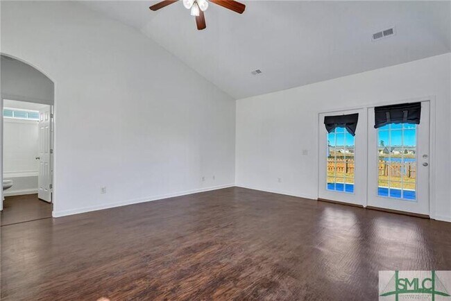 Building Photo - 179 Willow Point Cir