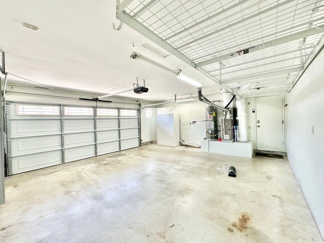 Building Photo - Wonderful Single-Story Home on Spacious Corner Lot with Privately Fenced Yard Space & Attached-Tw...