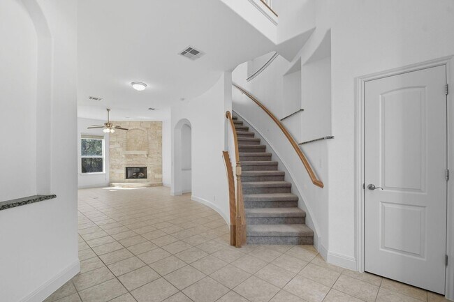 Building Photo - 117 Hornsby Trail