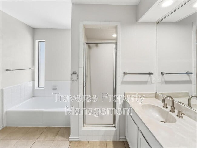 Building Photo - 5407 Ledgestone Dr
