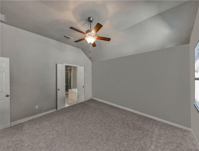 Building Photo - 8200 Cannon Ct