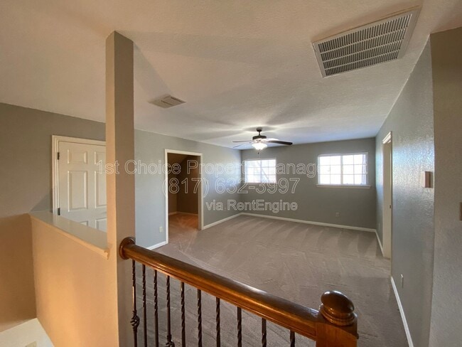 Building Photo - 112 Prairie Ridge Dr