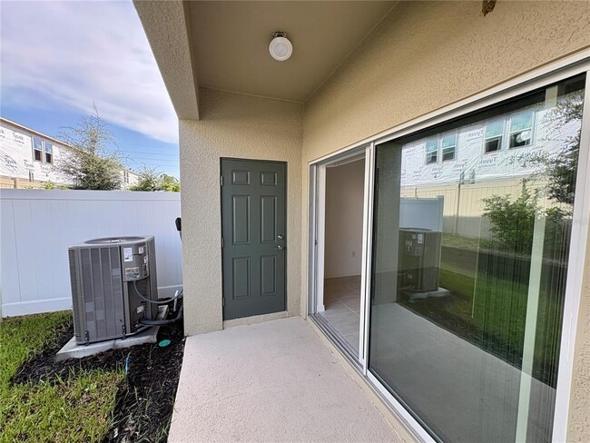Building Photo - 8576 Daybreak St