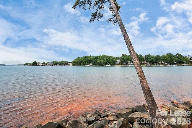 Building Photo - 20543 Harbor View Dr